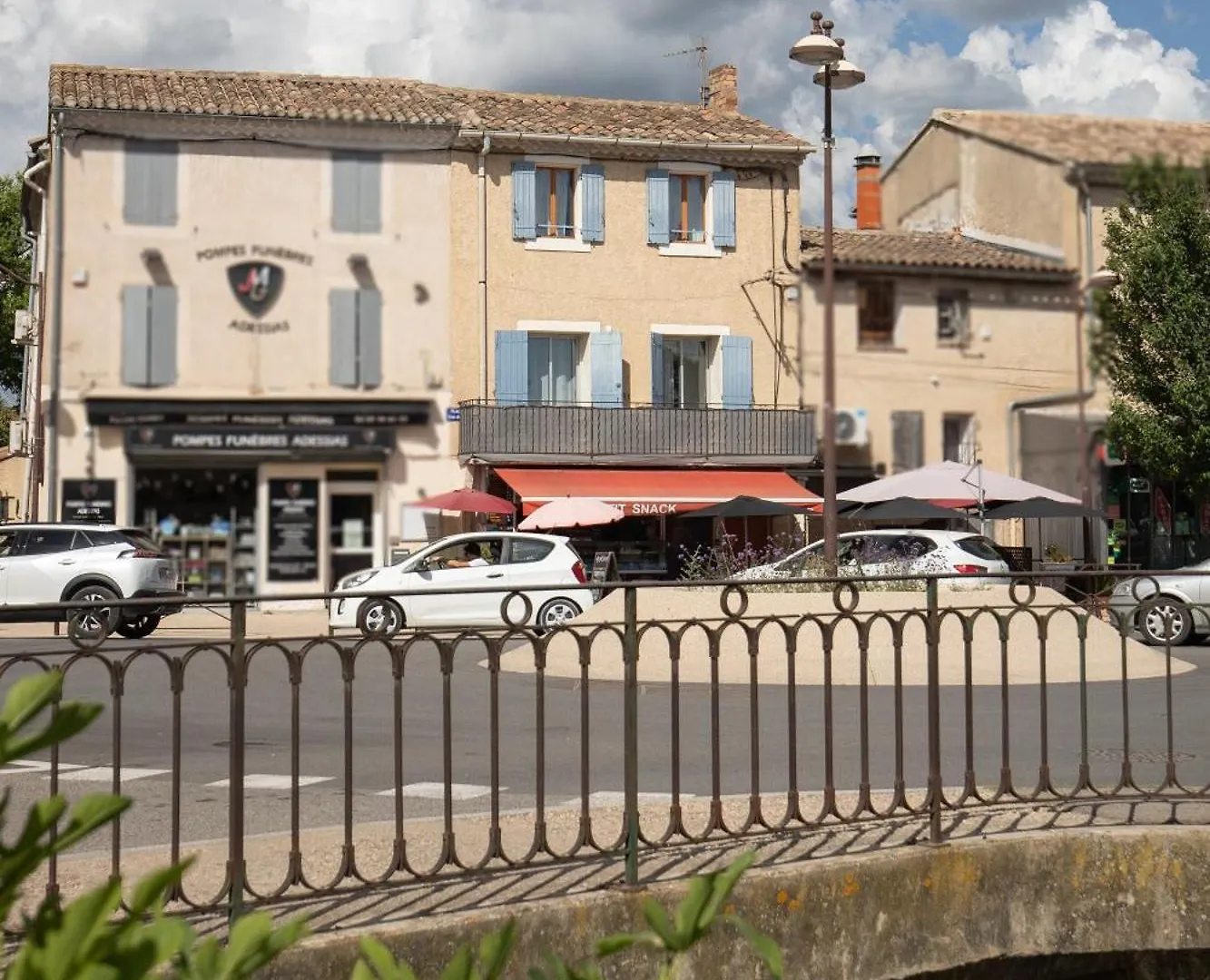 LʼIsle-sur-la-Sorgue Le Partage Des Eaux - 4 Couchages - Hypercentre - Clim - Wifi 아파트