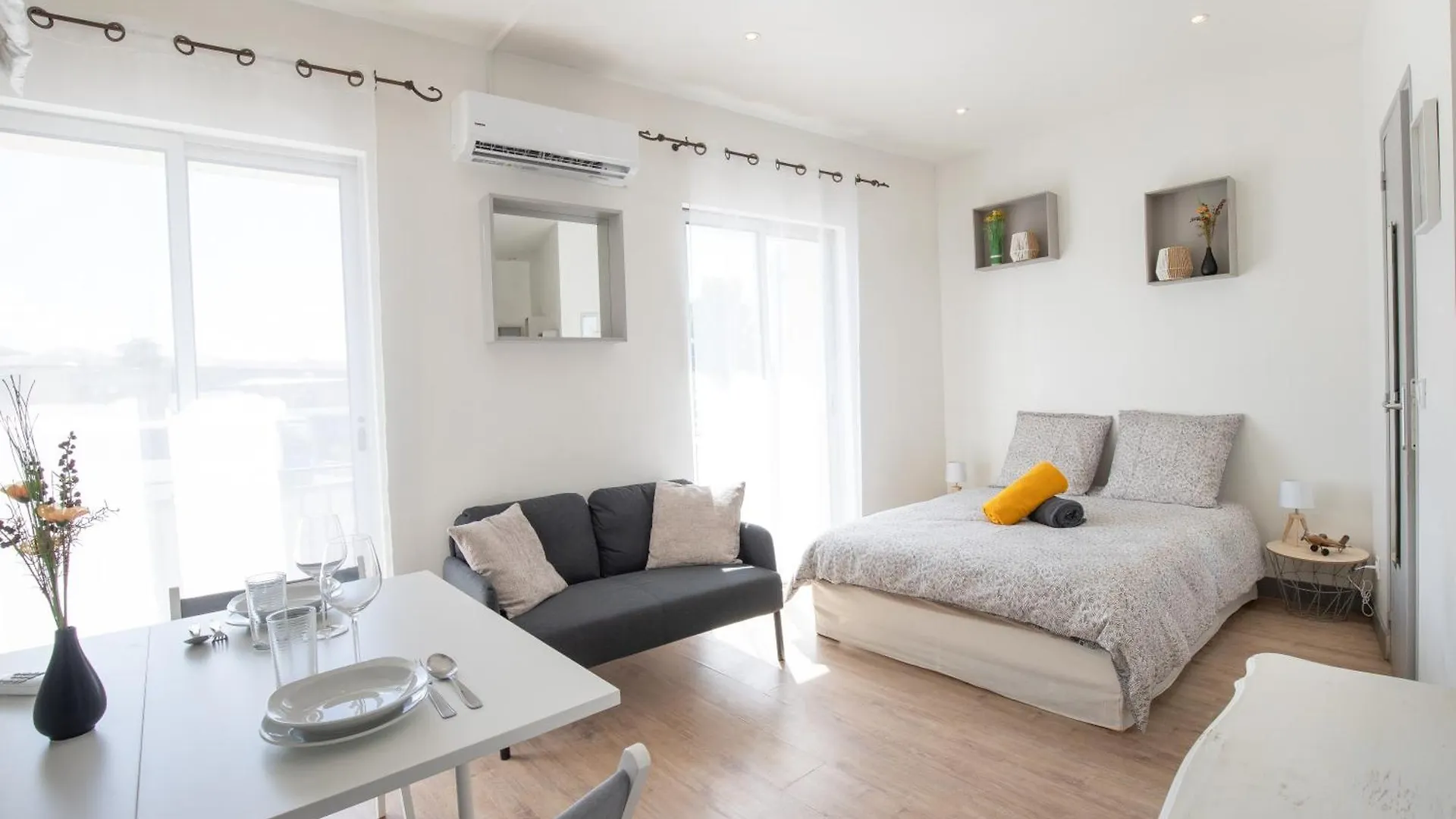 LʼIsle-sur-la-Sorgue Le Partage Des Eaux - 4 Couchages - Hypercentre - Clim - Wifi 아파트